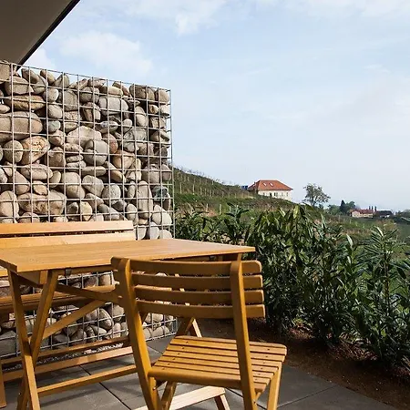 宾馆 沃姆-卢克尔宾馆 *