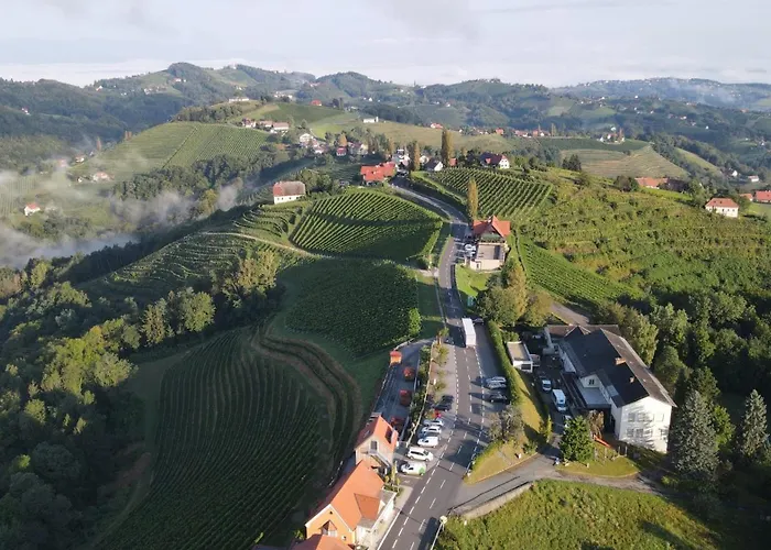 沃姆-卢克尔宾馆 宾馆