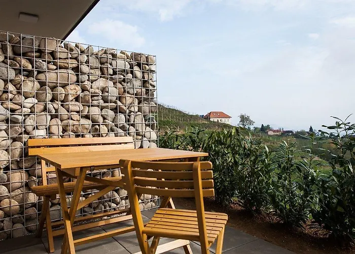 宾馆 沃姆-卢克尔宾馆 *