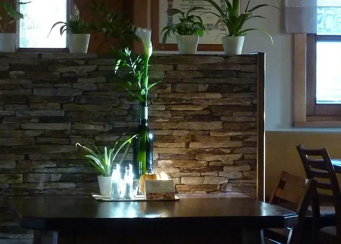 沃姆-卢克尔宾馆